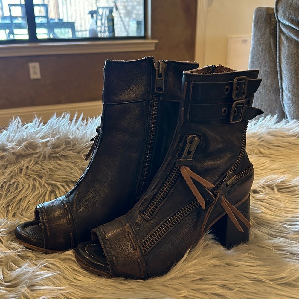 Freebird open toed booties. Size 9